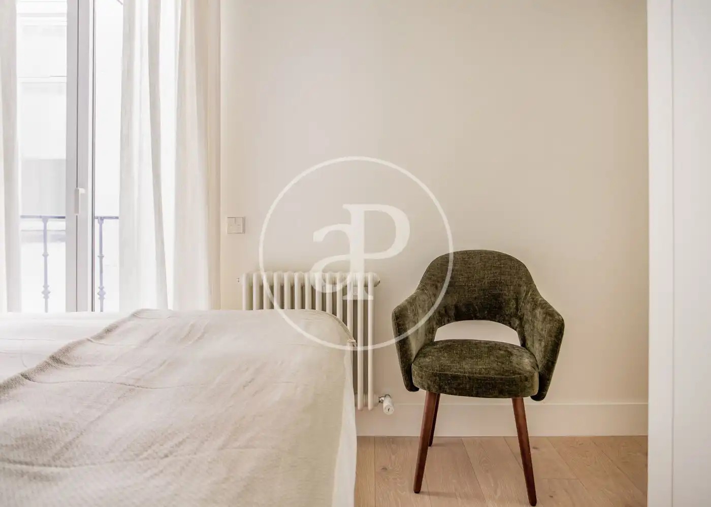 Schlafzimmer von Wohnung zur Miete in Barrio de Salamanca