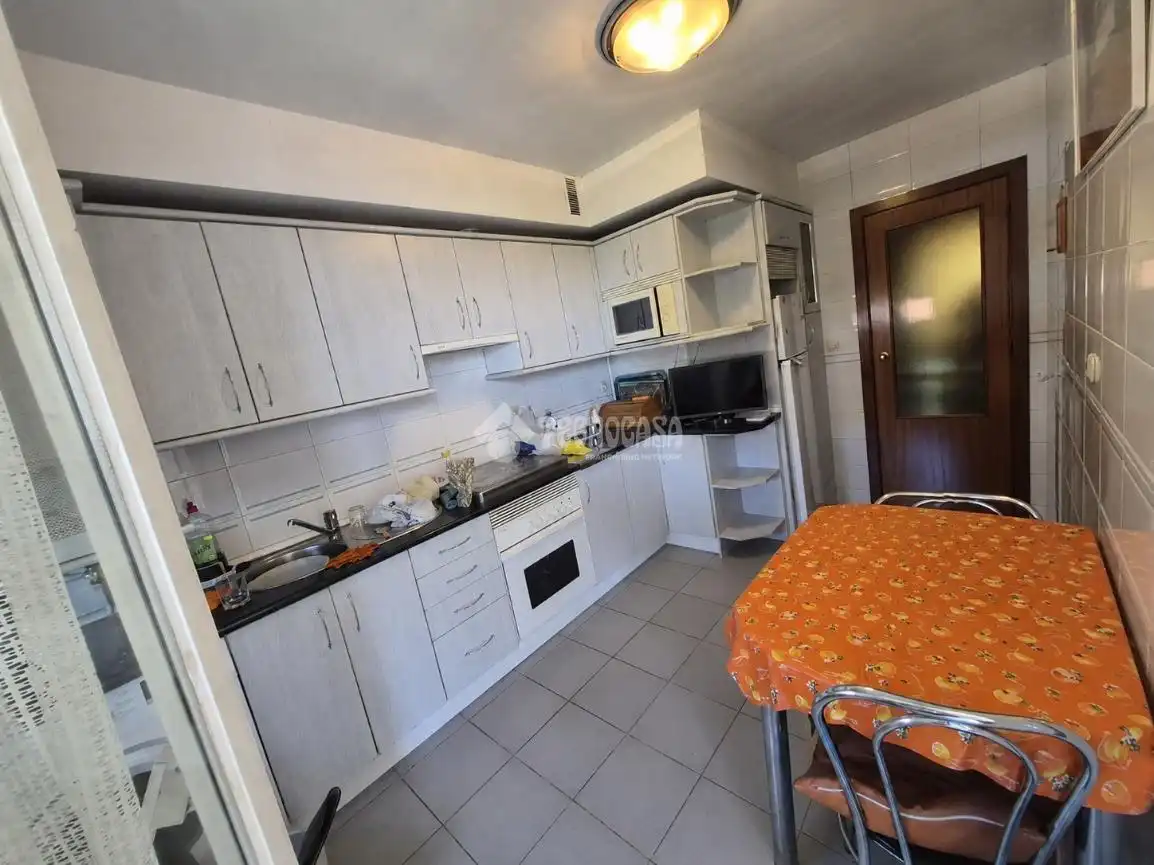 Kitchen of Flat for sale in Madrid