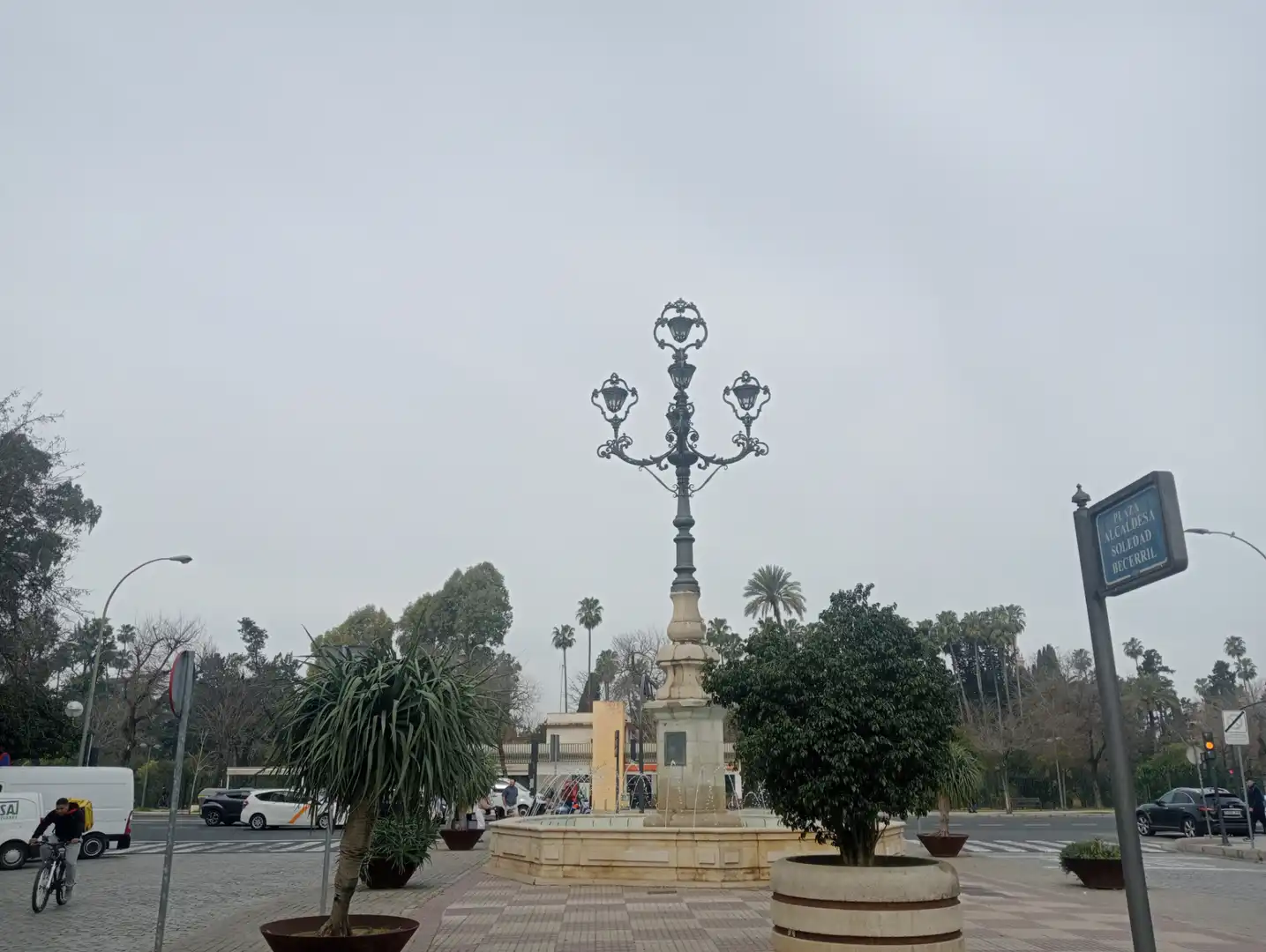 Außenansicht von Büro zur Miete in Sevilla