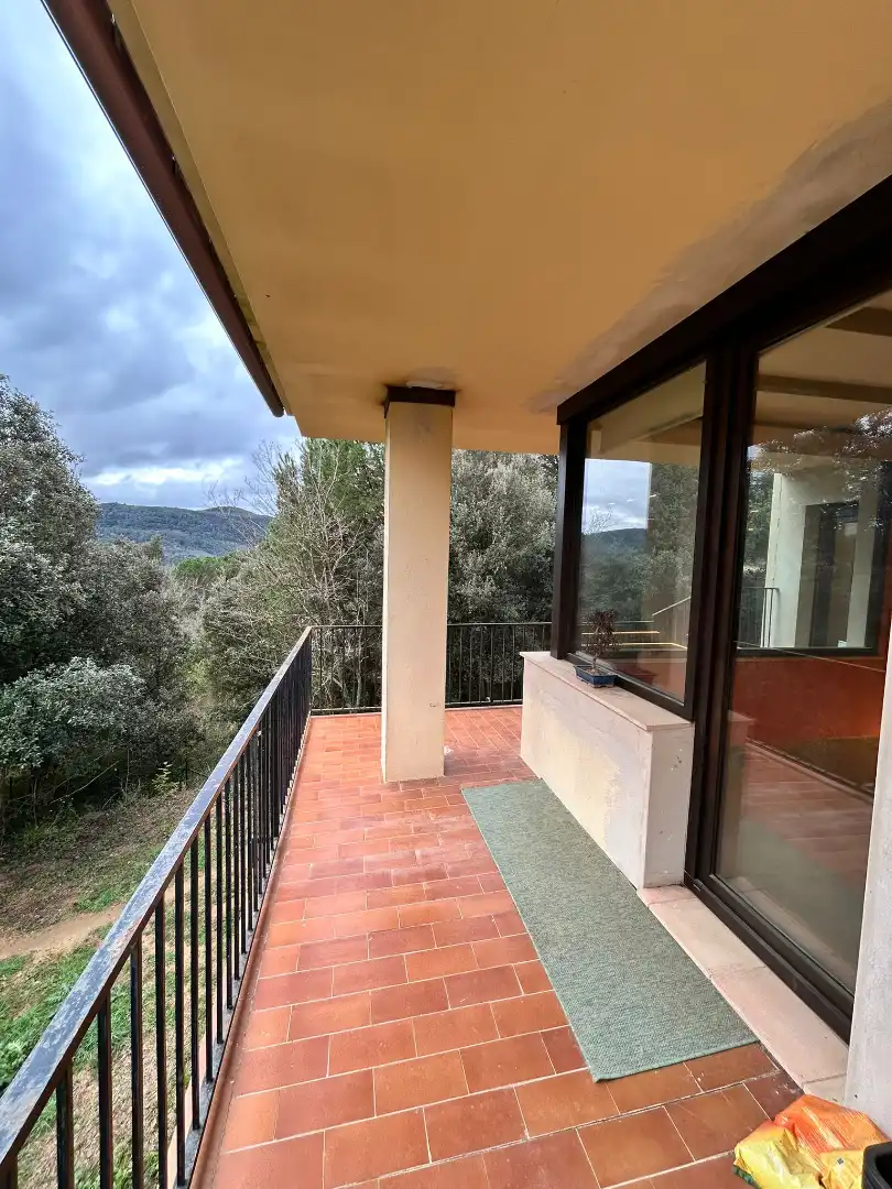 Terrassa de Casa o xalet en venda en Sant Aniol de Finestres amb Aire condicionat, Calefacció i Jardí privat