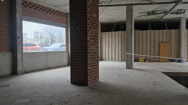 Local comercial en Venta en Rúa Víctor Velasco, Carral, -1 en Carral