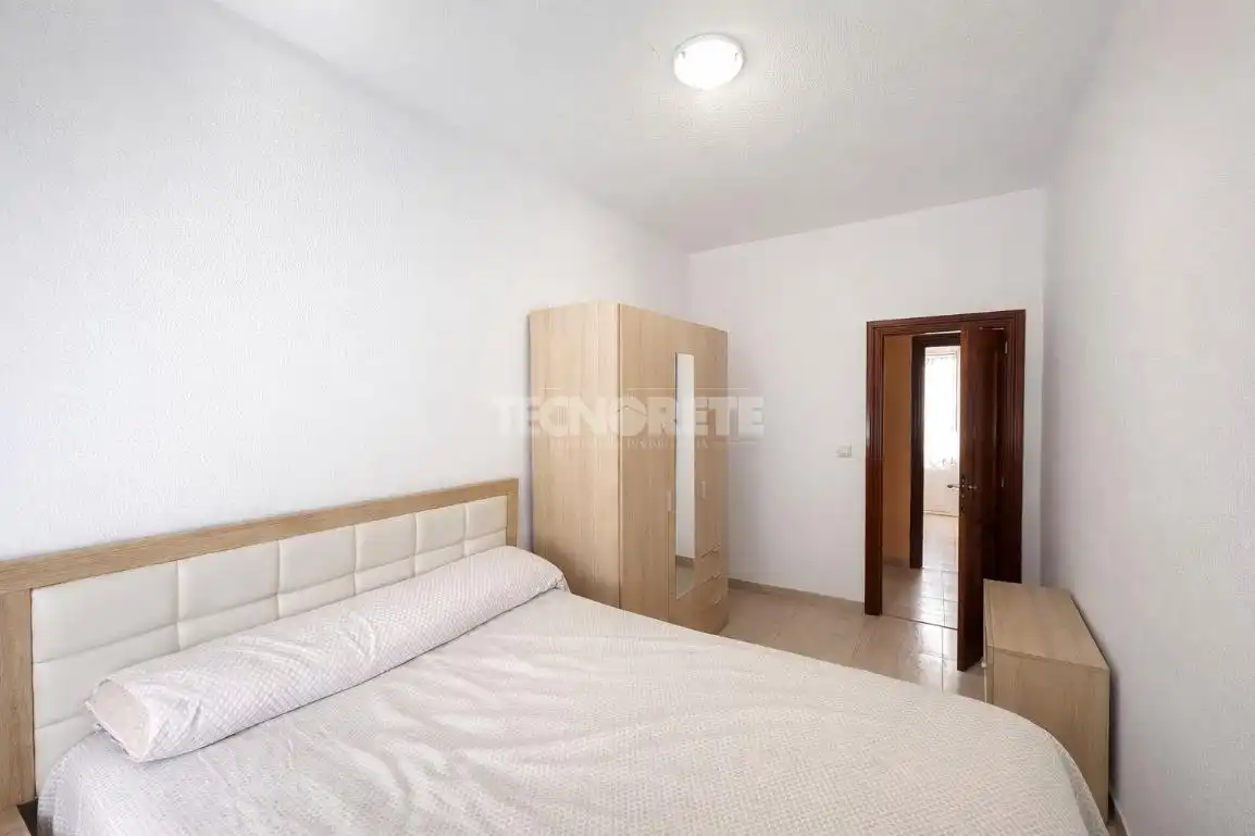 Bedroom of Flat for sale in Madrid  with Air Conditioner, Heating and Terrace