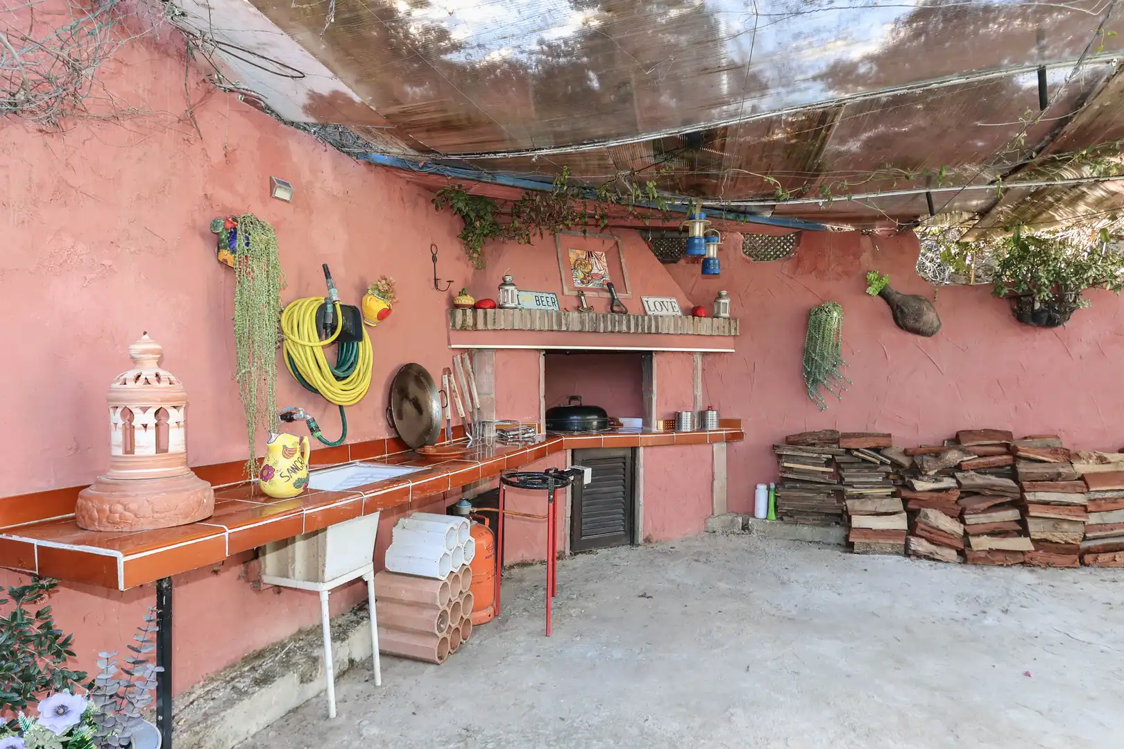 Houses for sale in Calle Luna, Monda