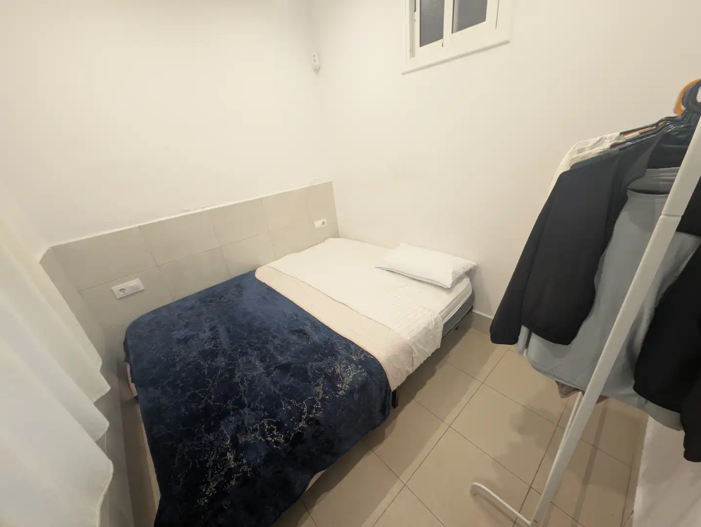 Habitación de Planta baja en venta en Barcelona