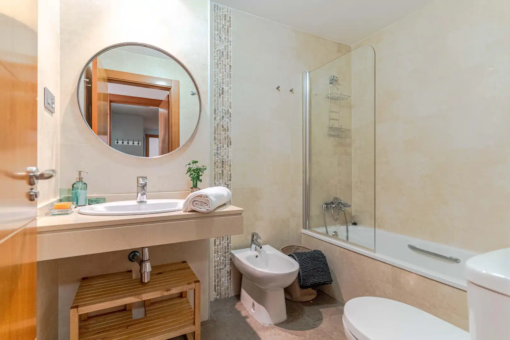 Bathroom of Flat for sale in Motril  with Air Conditioner, Private garden and Swimming Pool