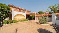 Vista exterior de Casa o xalet en venda en Quijorna amb Aire condicionat, Terrassa i Piscina