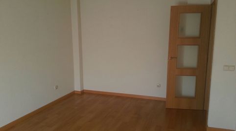 Foto 3 de Pis de lloguer a Calle Luis Sala Balust, Pizarrales, Salamanca Capital