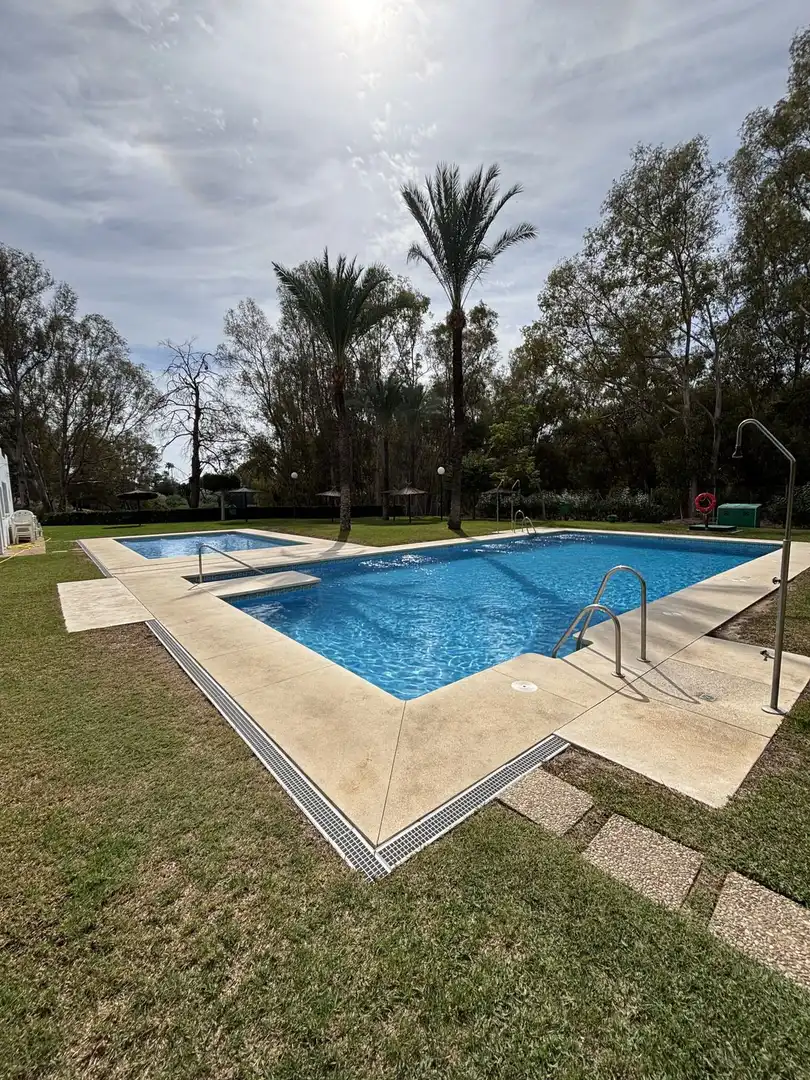 Piscina de Apartamento de alquiler en Benamara - Atalaya