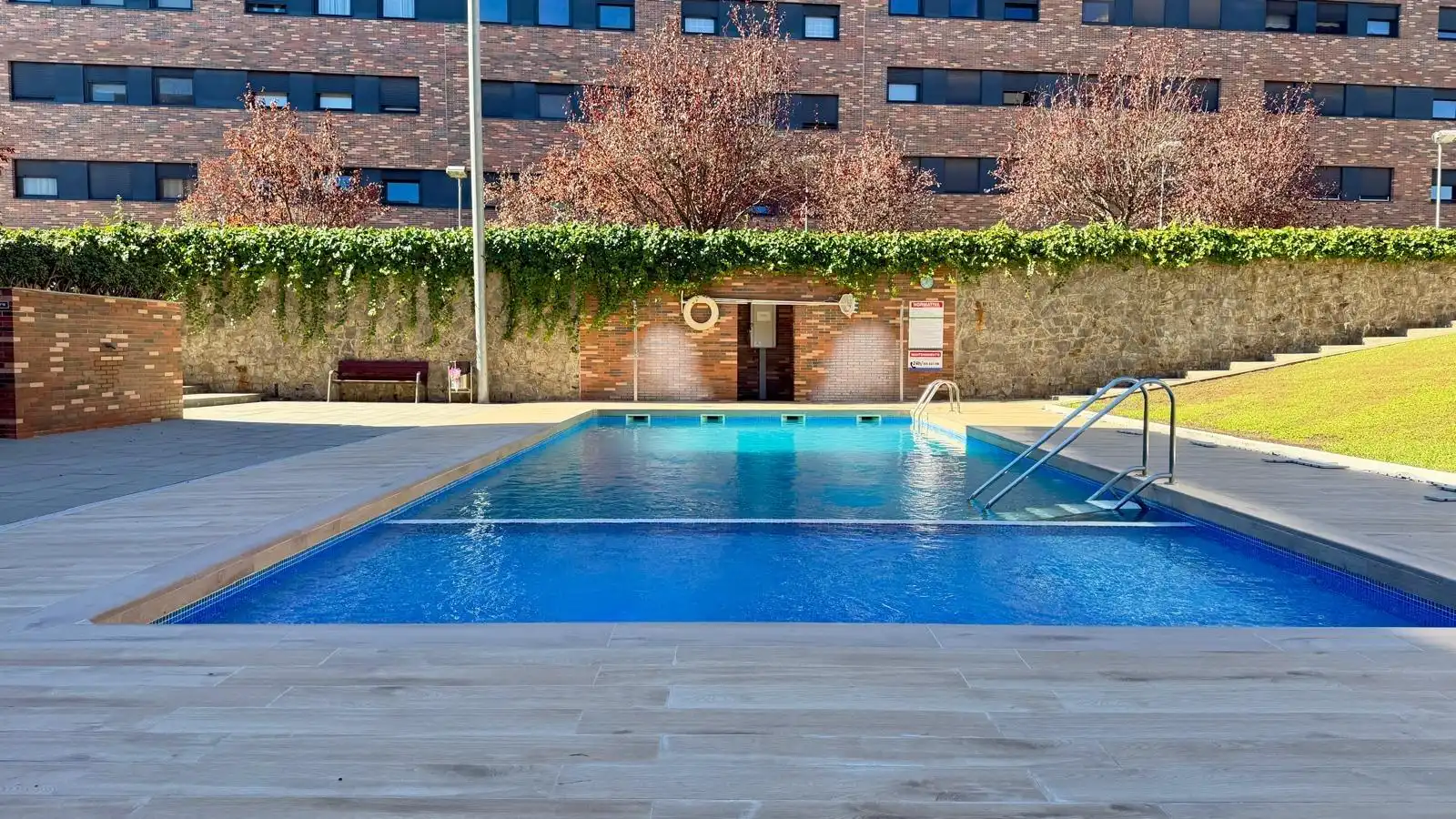 Penthouse with lift for sale in Carrer HONGRIA