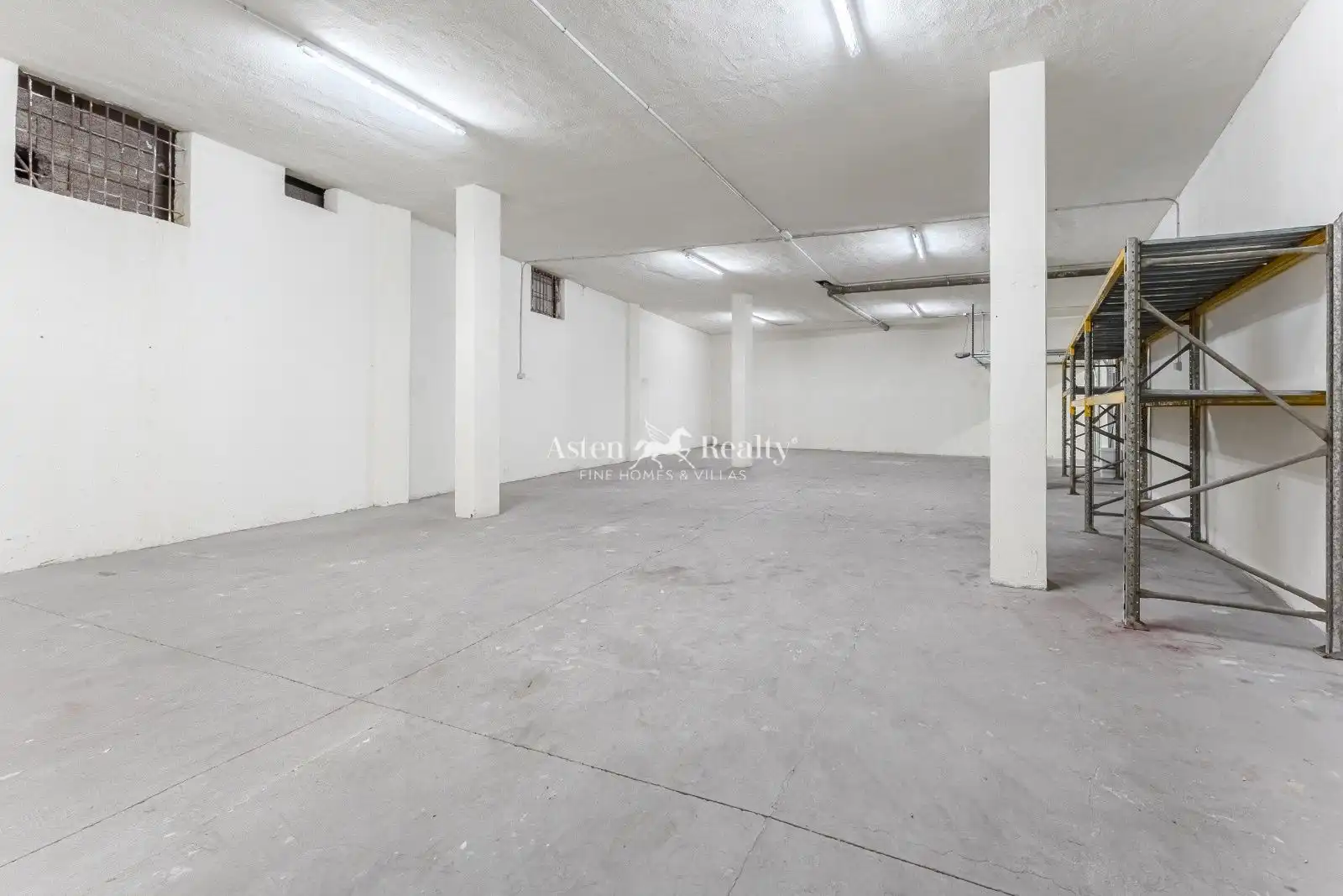 Office for sale in Adeje