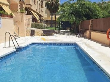Appartement compact avec piscine à vendre à Centro
