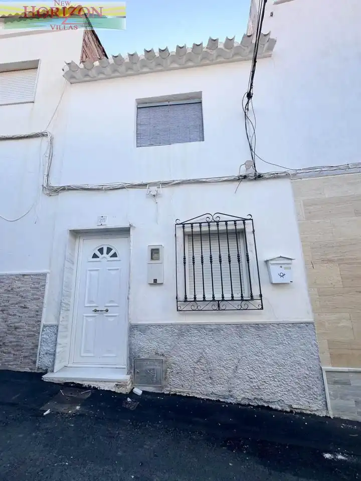 Vista exterior de Casa o chalet en venta en Fines