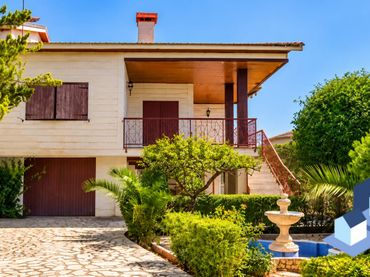 Villa mit Balkon zum Verkauf in Lorca Ciudad