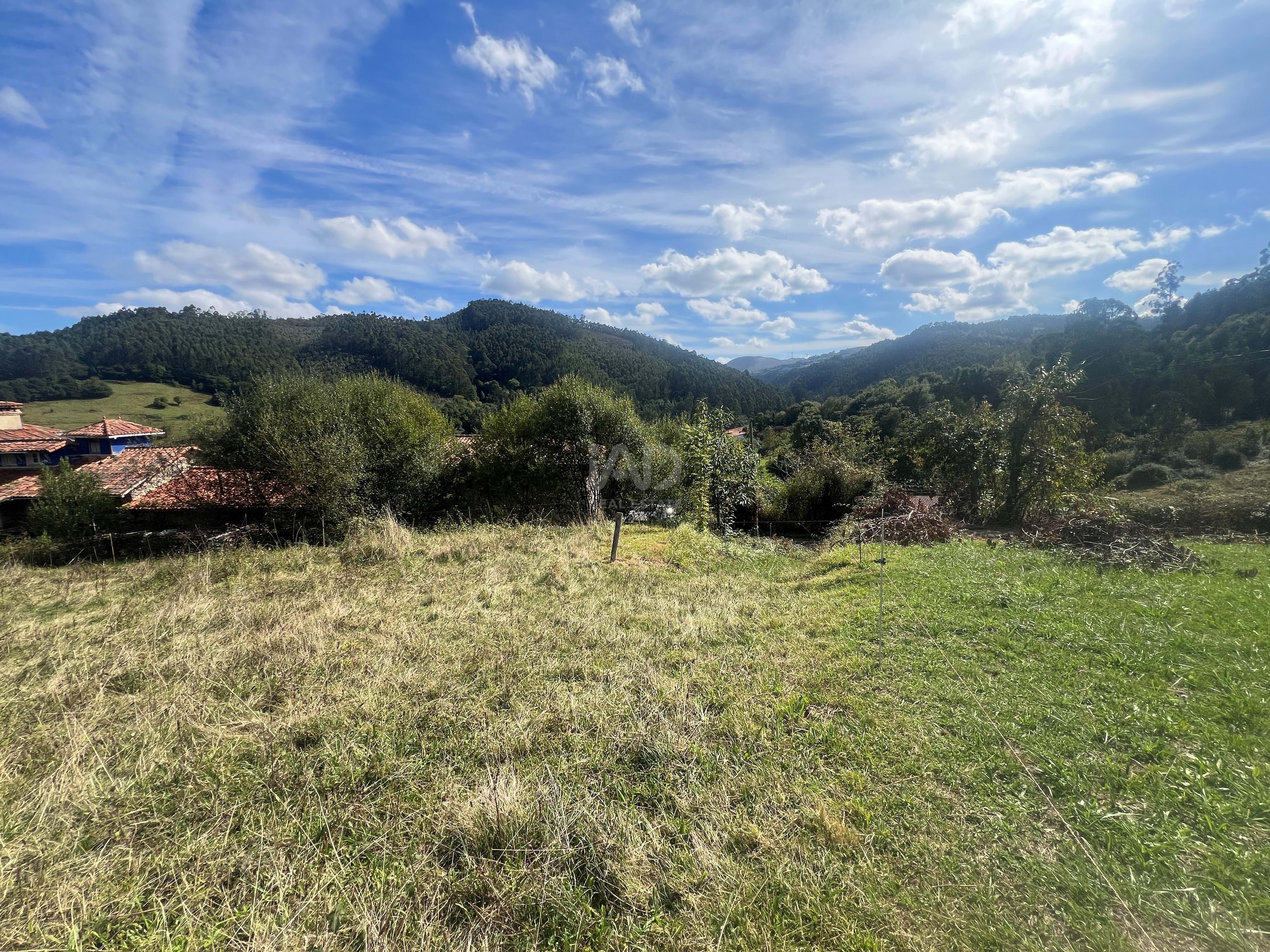 Residencial en venda en Castrillón