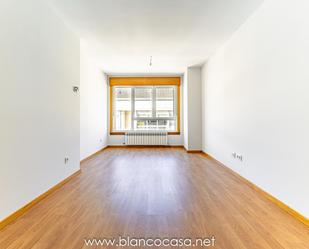 Bedroom of Flat for sale in Carballo  with Heating and Balcony