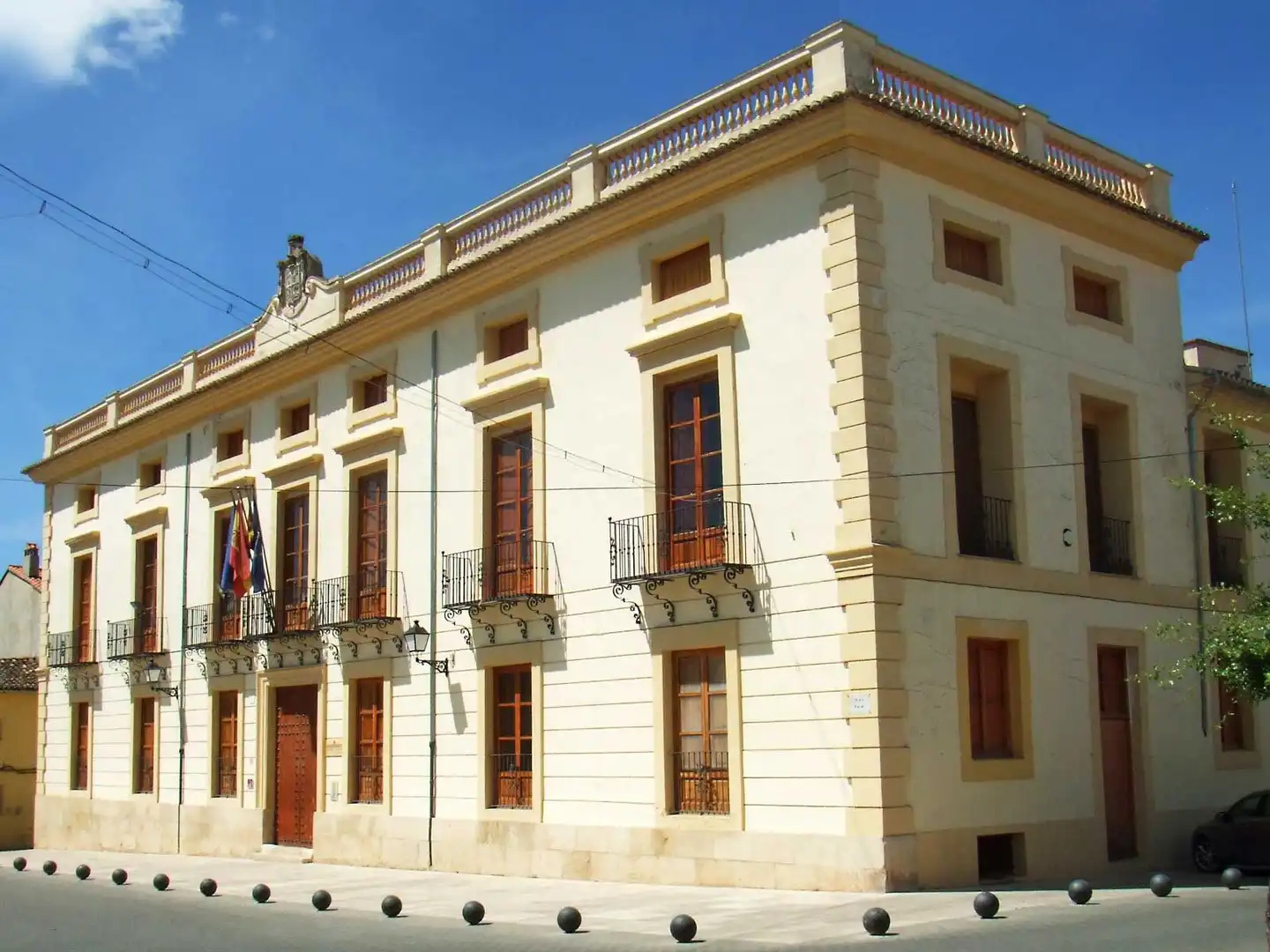Exterior view of Industrial buildings for sale in Aielo de Malferit