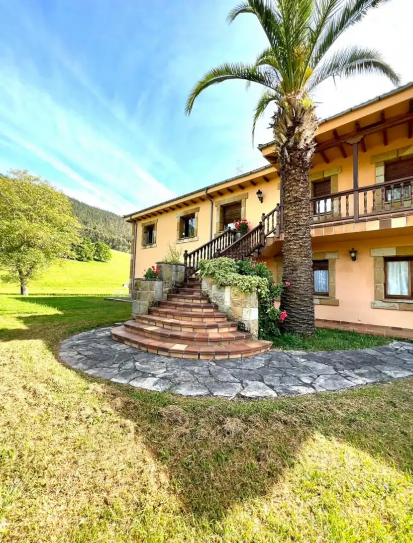 Jardín de Casa o chalet en venta en Piloña con Calefacción y Jardín privado