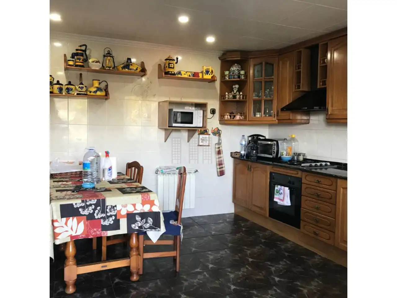 Cocina de Casa o chalet en venta en Vilanova del Vallès con Jardín privado, Terraza y Piscina