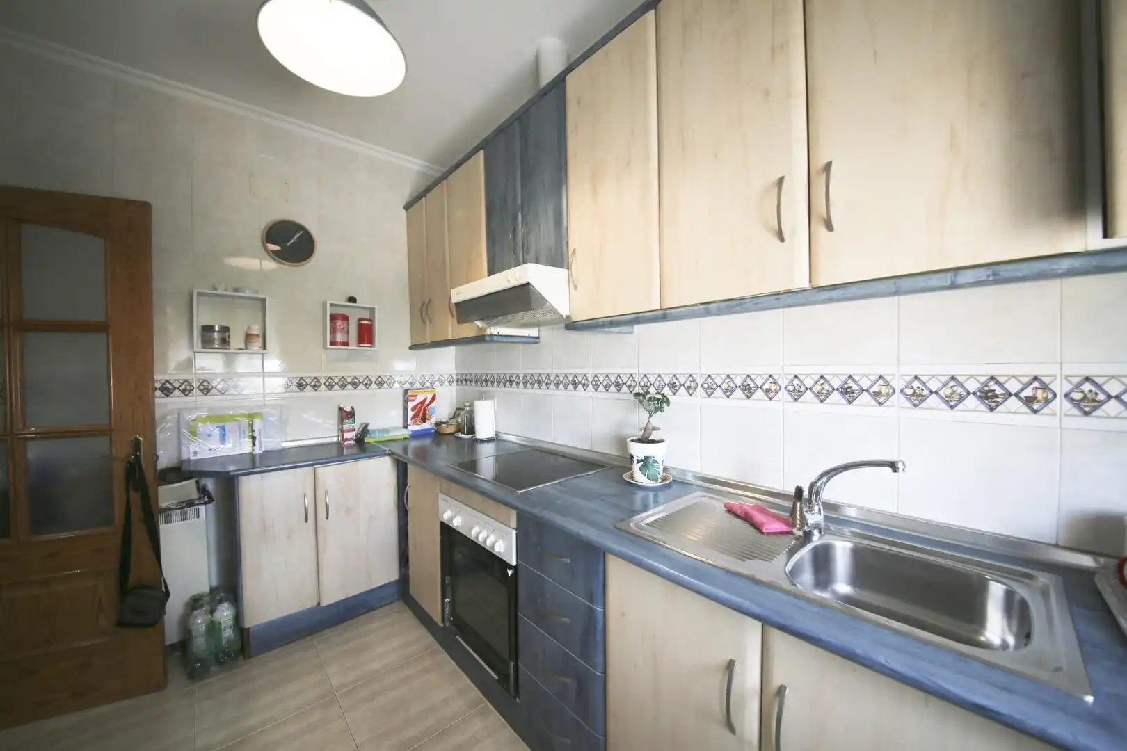 Cocina de Casa o chalet en venta en Tomelloso con Aire acondicionado, Jardín privado y Trastero