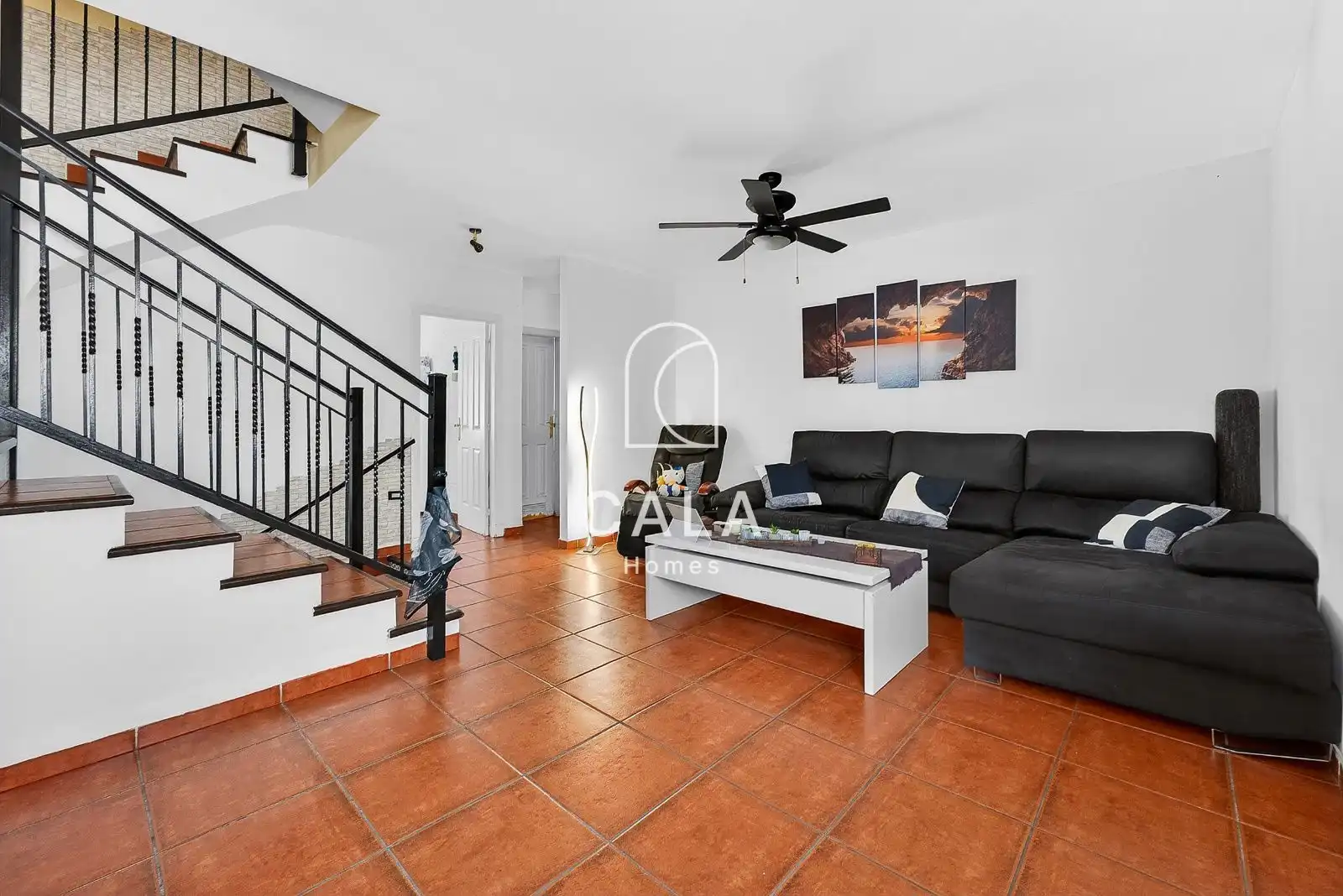 Wohnzimmer von Einfamilien-Reihenhaus zum Verkauf in Adeje mit Terrasse, Schwimmbad und Möbliert