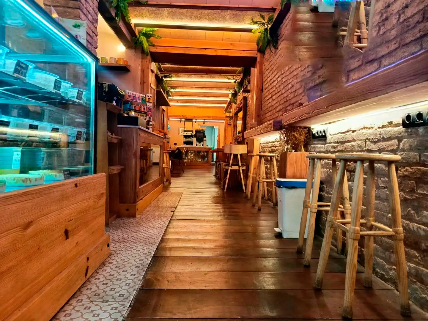 Business premises for transfer in Eixample, imagen 2