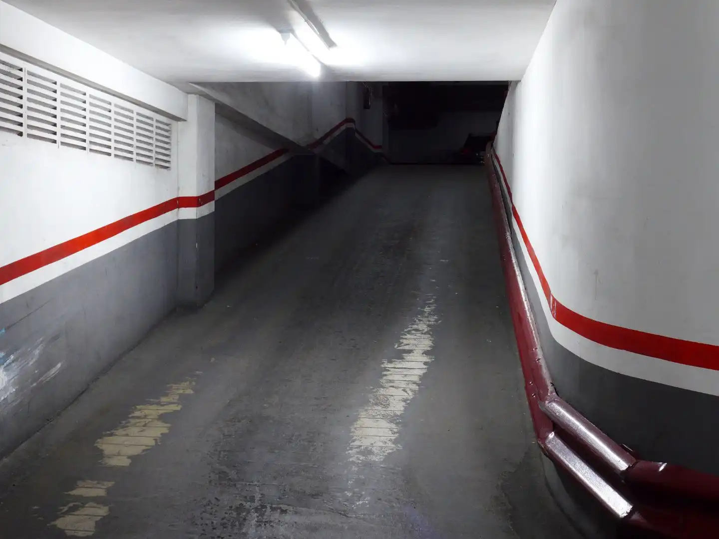 Parkplatz von Garage zur Miete in Sants - Montjuïc