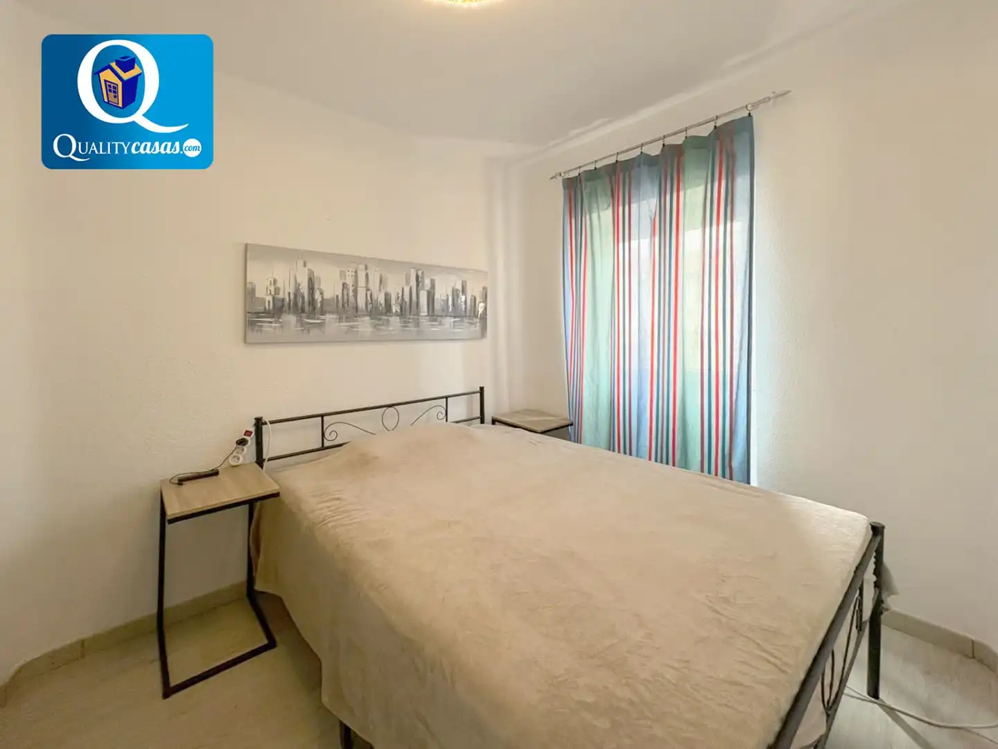 Habitación de Apartamento en venta en Alicante / Alacant con Aire acondicionado y Balcón