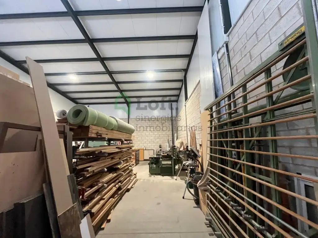 Nau industrial de lloguer en Badajoz