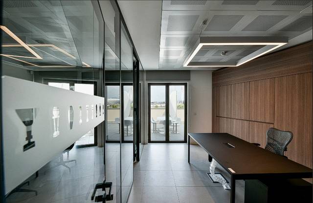 Local comercial en Alquiler en Avenida Europa, 6 en Vistalegre