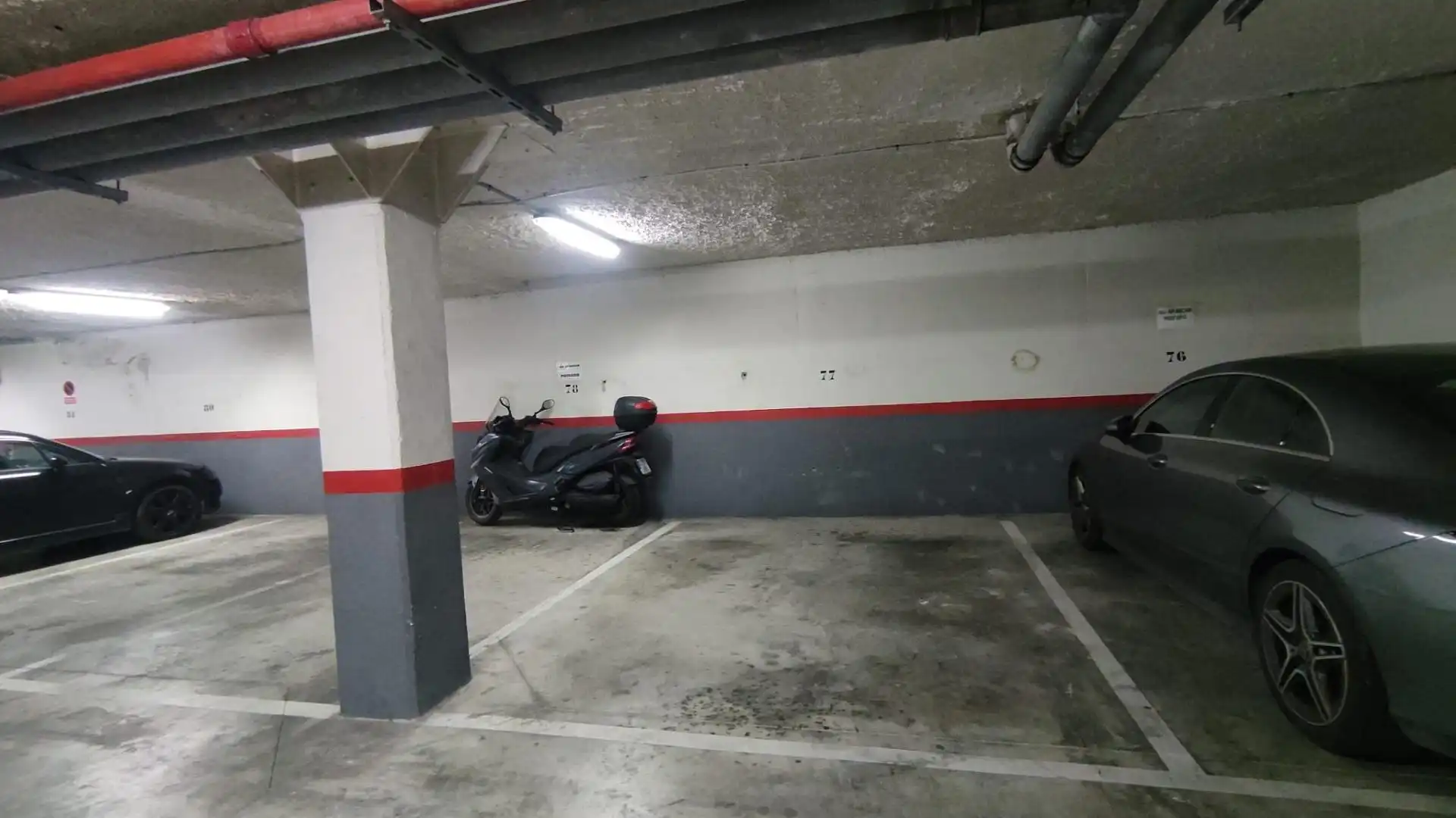 Aparcament de Apartament en venda en Villajoyosa / La Vila Joiosa amb Aire condicionat, Moblat i Piscina comunitària