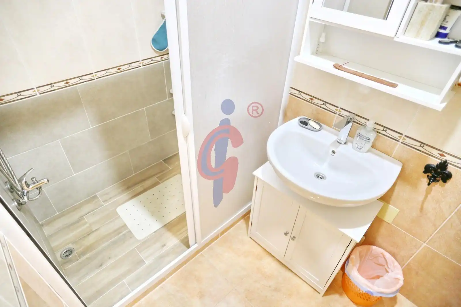 Baño de Planta baja en venta en Daya Nueva con Jardín privado, Terraza y Amueblado