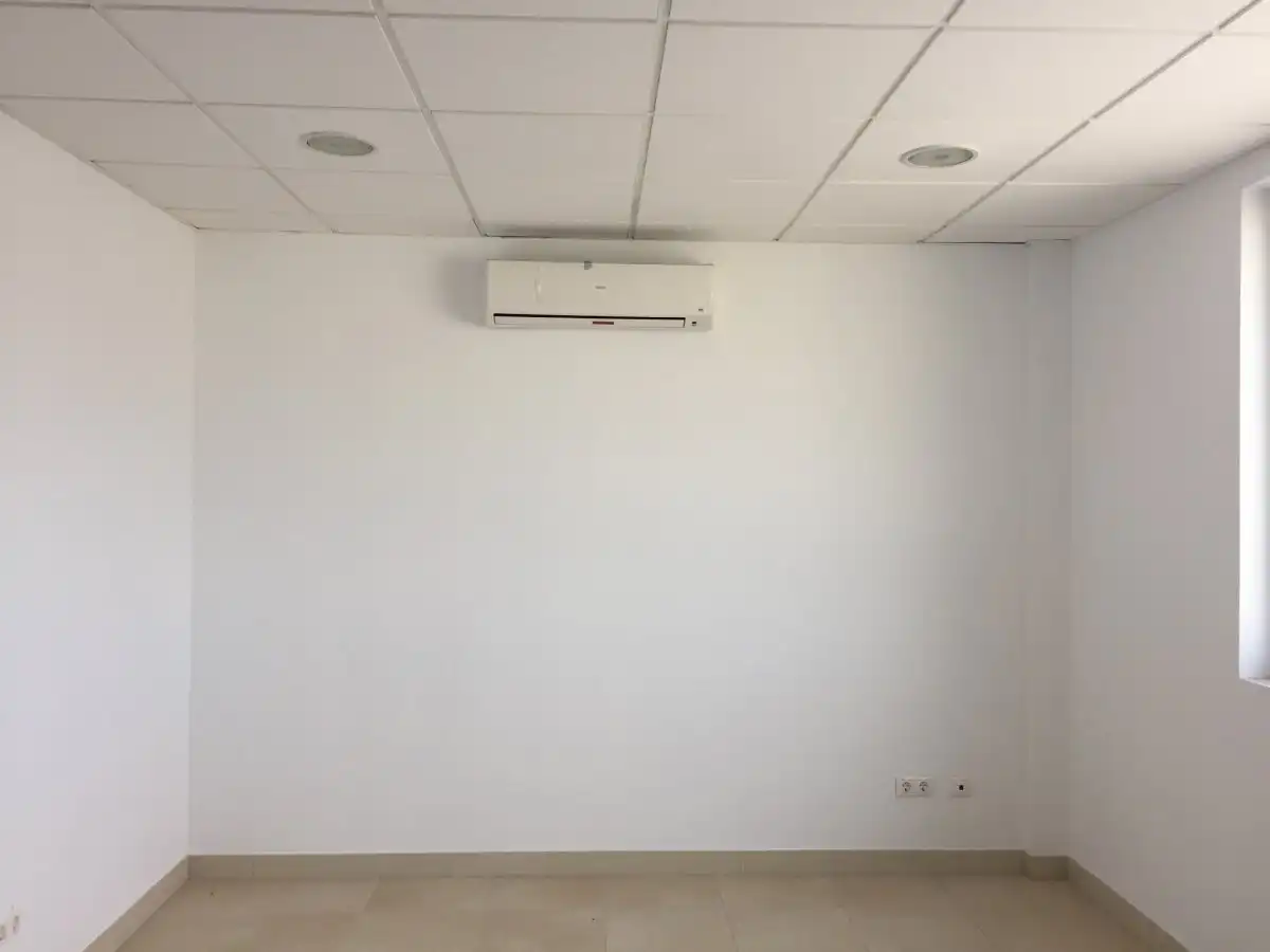 Ufficio con ascensore in affitto a Centro, imagen 17