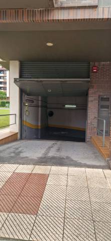 Garaje en Venta en Calle José López Muñiz, 12A en Santo Domingo - El Campillín