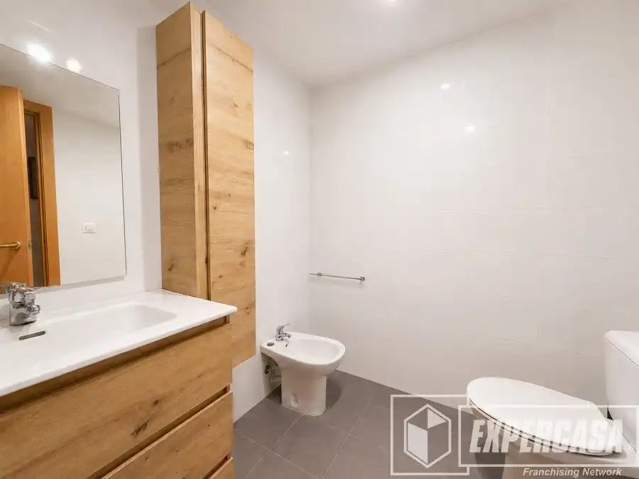 Baño de Piso en venta en Llíria con Terraza y Trastero