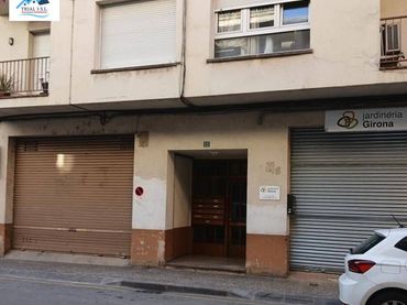 Pis amb balcó en venda a Calle PERE COMPTE