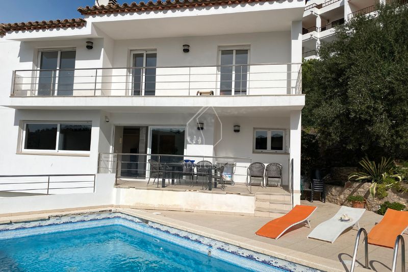 Swimming pool of House or chalet for sale in L'Escala  with Air Conditioner, Heating and Private garden
