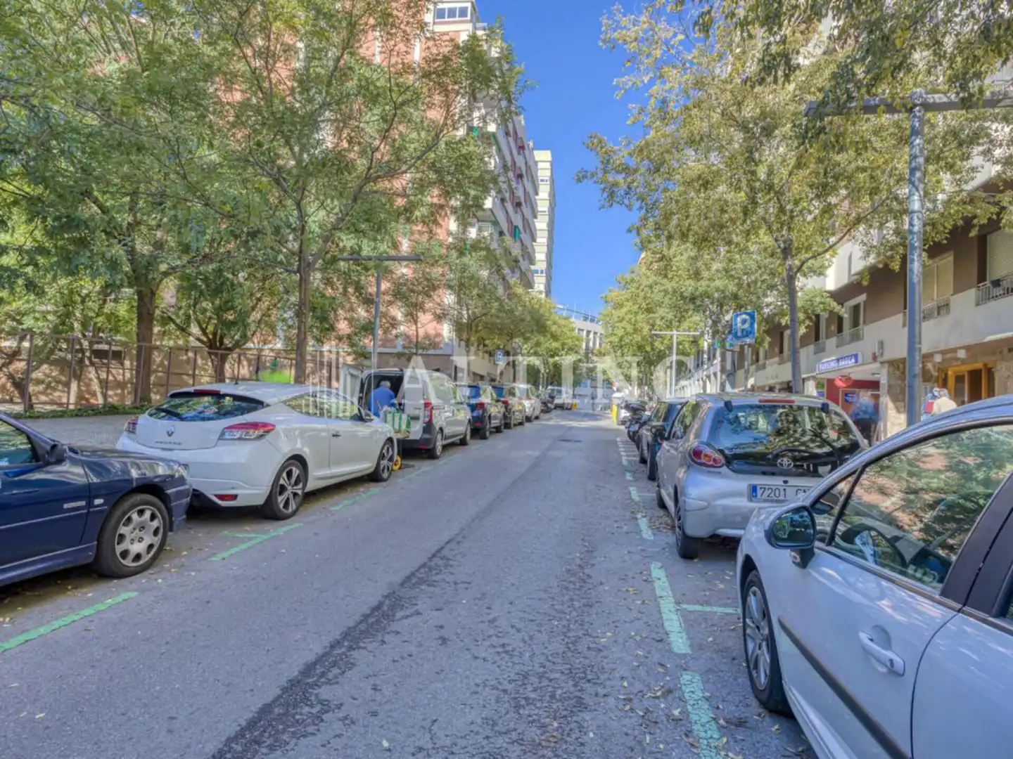 Vista exterior de Garaje en venta en Barcelona