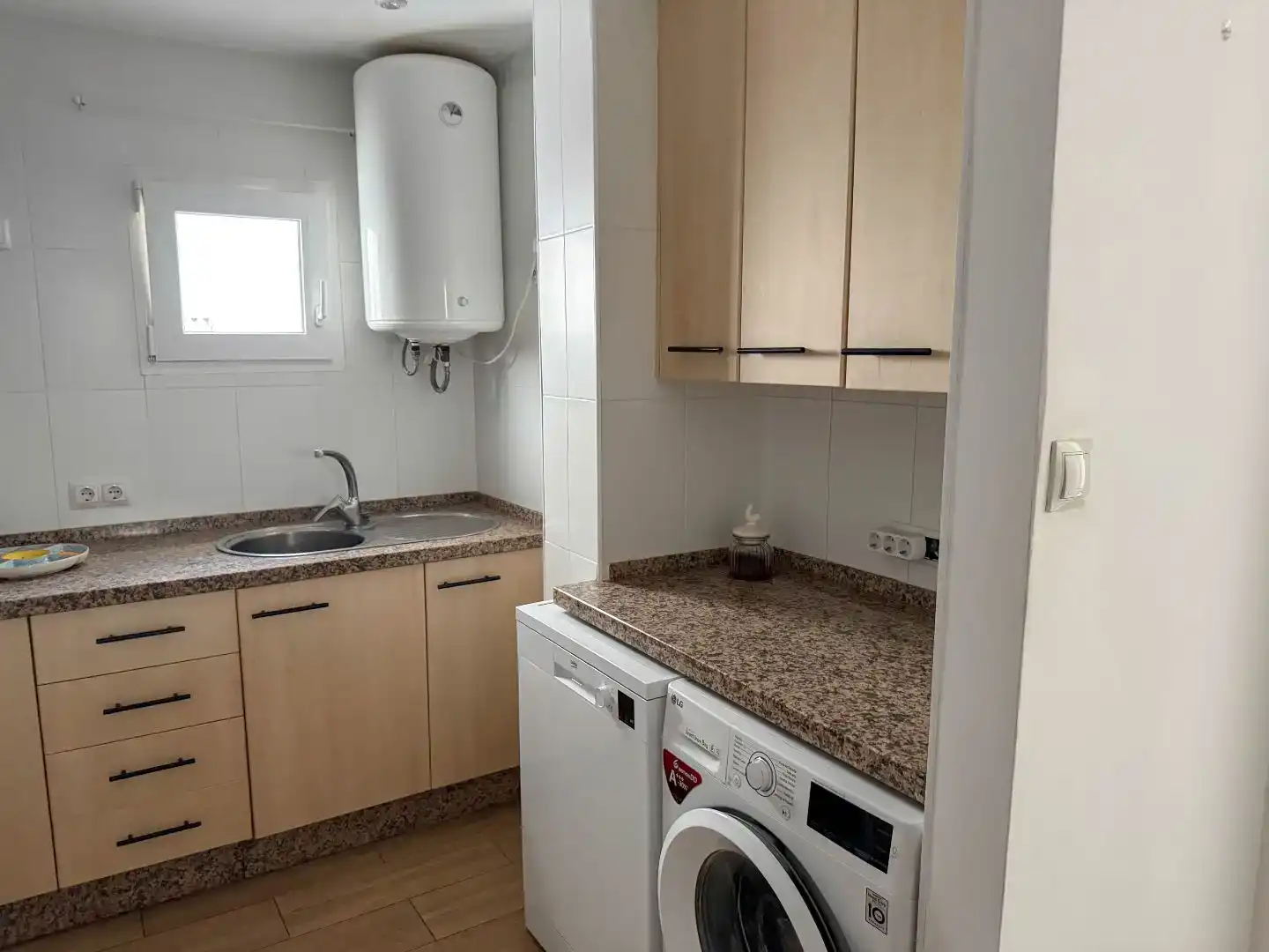 Cocina de Piso en venta en Marbella con Aire acondicionado