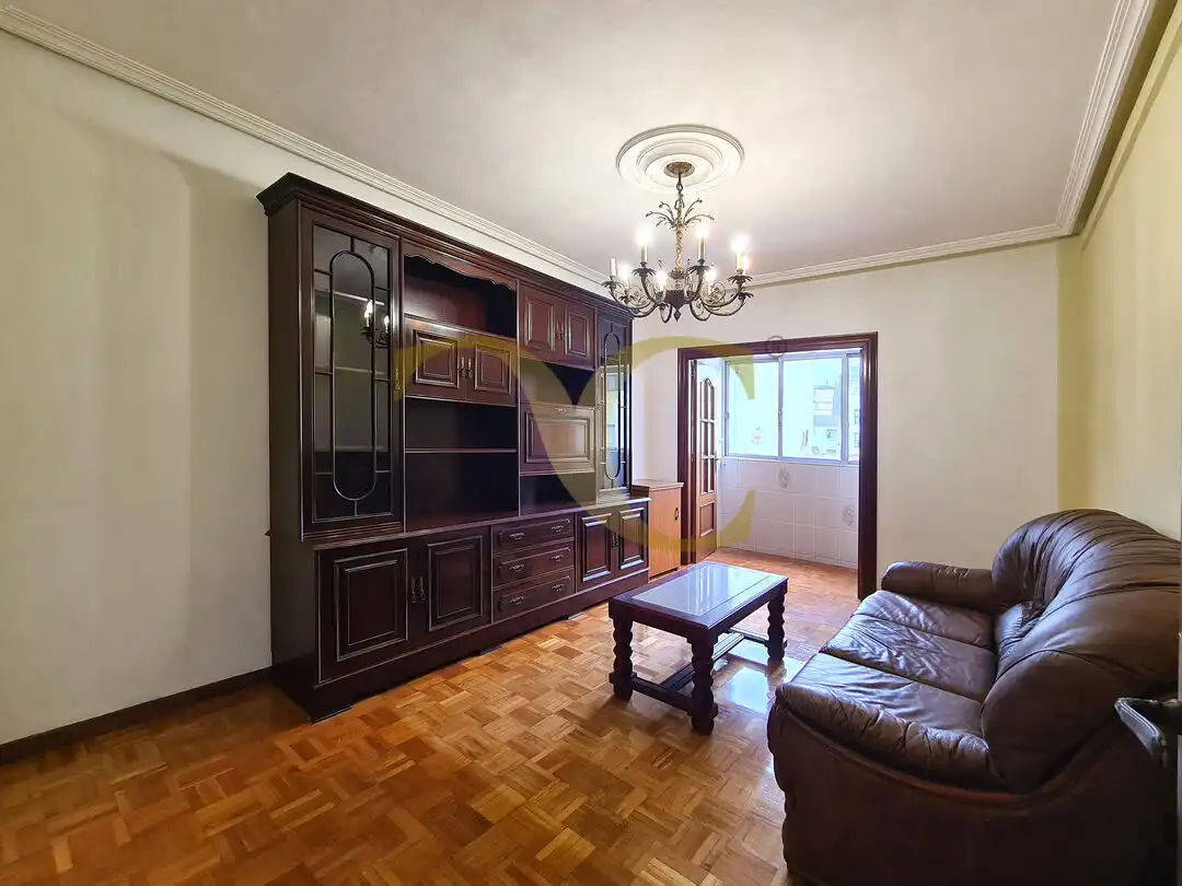 Sala de estar de Piso en venta en Oviedo  con Terraza