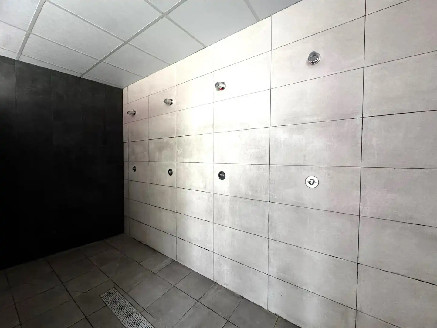 Badezimmer von Gebäude zur Miete in Gandia