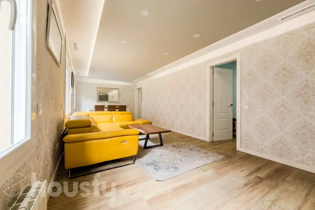 Piso en venta en CL CORONEL SANFELIU, El Clot
