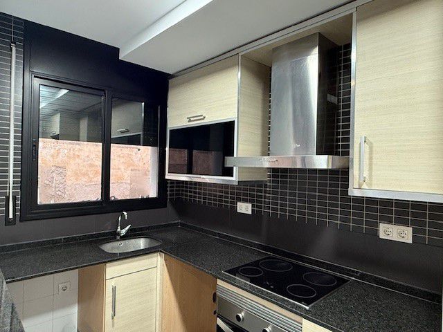 Kitchen of Flat for sale in Sant Vicenç Dels Horts  with Air Conditioner, Heating and Storage room