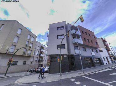 Appartamento in vendita a ENTIDAD NÚMERO NUEVE DEL EDIFICIO PLURIFAMILIAR ENTRE MEDIANERAS, compuesto de una única escalera, en el término municipal de Mataró (CP 08304), Comarca de El Maresme, en la confluencia de la Calle Ma