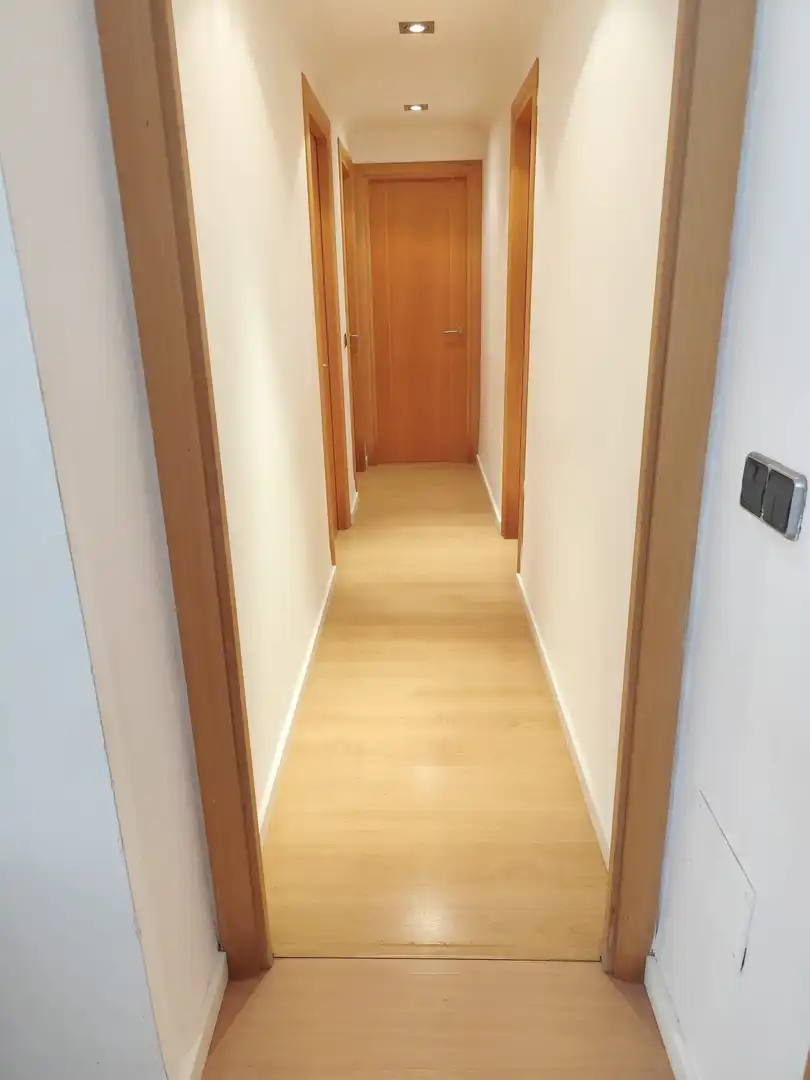 Flat with lift for sale in Calle de Josep Riquer Llobet 8, imagen 8