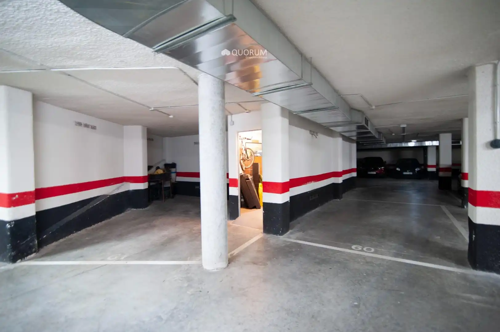 Parking de Ático en venta en Ugao- Miraballes con Calefacción, Terraza y Trastero