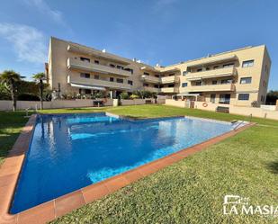 Piscina de Dúplex en venda en Cubelles amb Aire condicionat