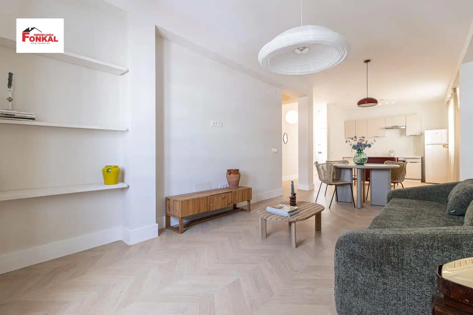 Living room of Flat for sale in Jerez de la Frontera  with Parquet flooring, Storage room and Furnished