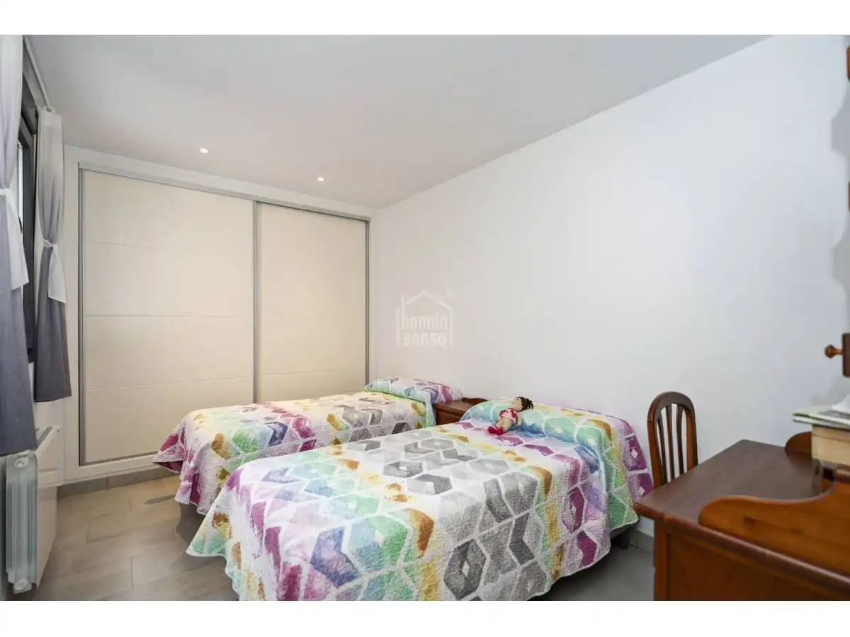 Habitación de Apartamento en venta en Maó - Mahón con Calefacción, Terraza y Piscina