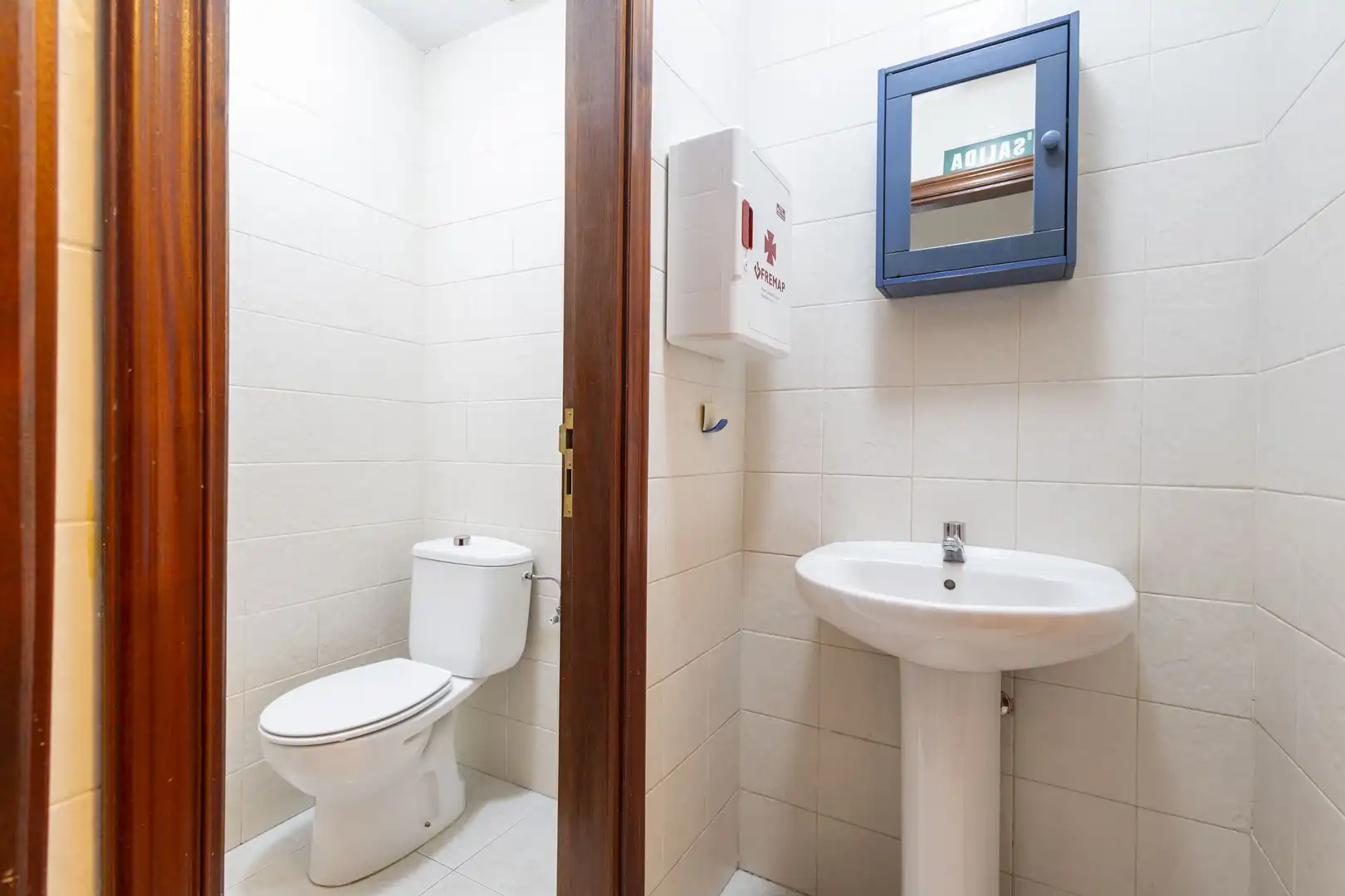 Baño de Local de alquiler en San Cristóbal de la Laguna