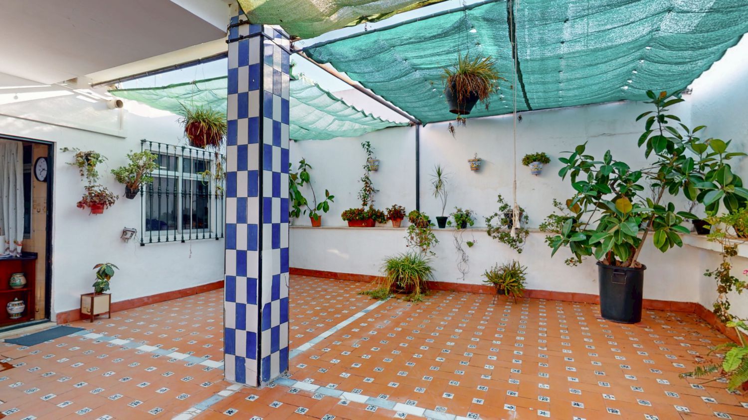 Terrassa de Casa o xalet en venda en San Juan de Aznalfarache amb Aire condicionat